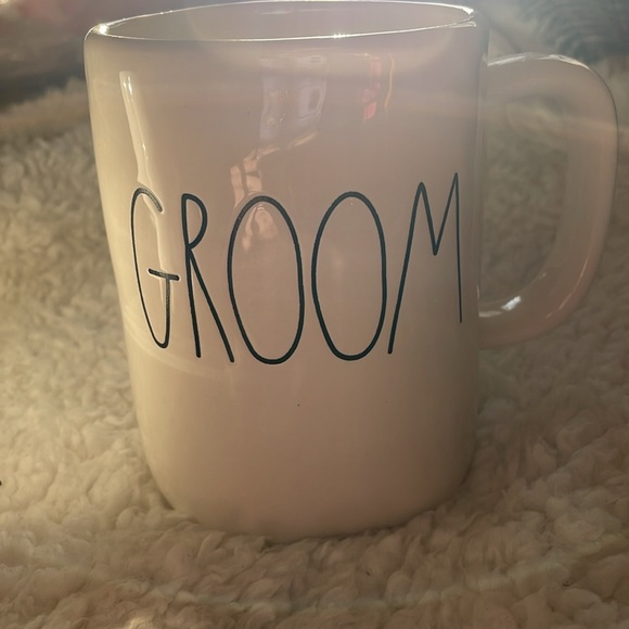 RAE DUNN BRIDE AND GROOM MUG SET - Picture 3 of 4